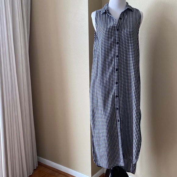 Forever 21 Dresses & Skirts - Forever 21 Long Button Up Maxi Dress